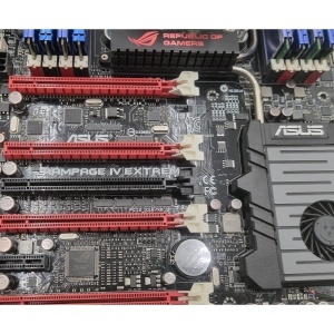 KIT Placa de baza ASUS Rampage IV Extreme, Intel Core i7-3960X 3.3GHz, 32GB DDR3, Cooler inclus - Img 2