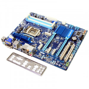 Placa de baza GIGABYTE GA-Z77-D3H Rev.1.1, Socket LGA1155, 4 x DDR3, SATA3, HDMI, DVI, VGA - Img 1
