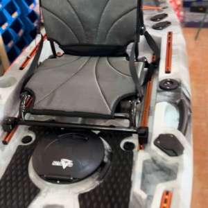 Asiento y detalles del kayak Fins 25